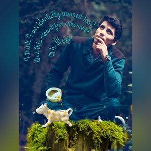 This vintage hand-painted white ceramic cow shaped milk creamer thang.